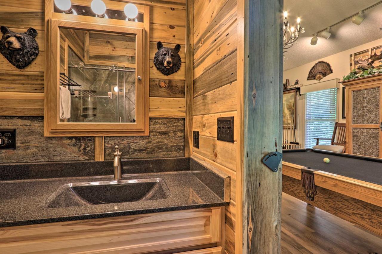 Eclectic Cabin With Hot Tub 1 Mi To Ober Gatlinburg Luaran gambar