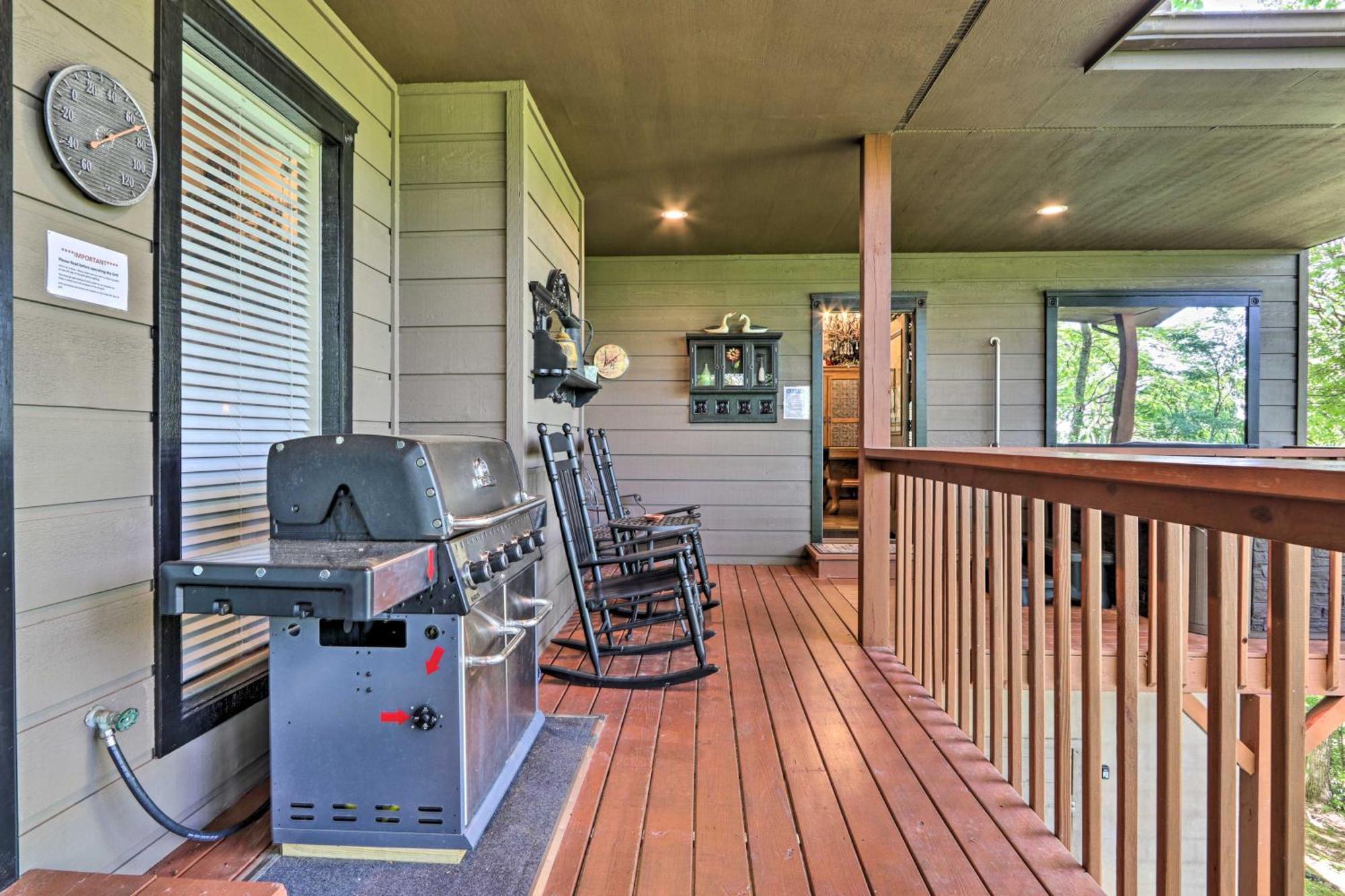 Eclectic Cabin With Hot Tub 1 Mi To Ober Gatlinburg Luaran gambar